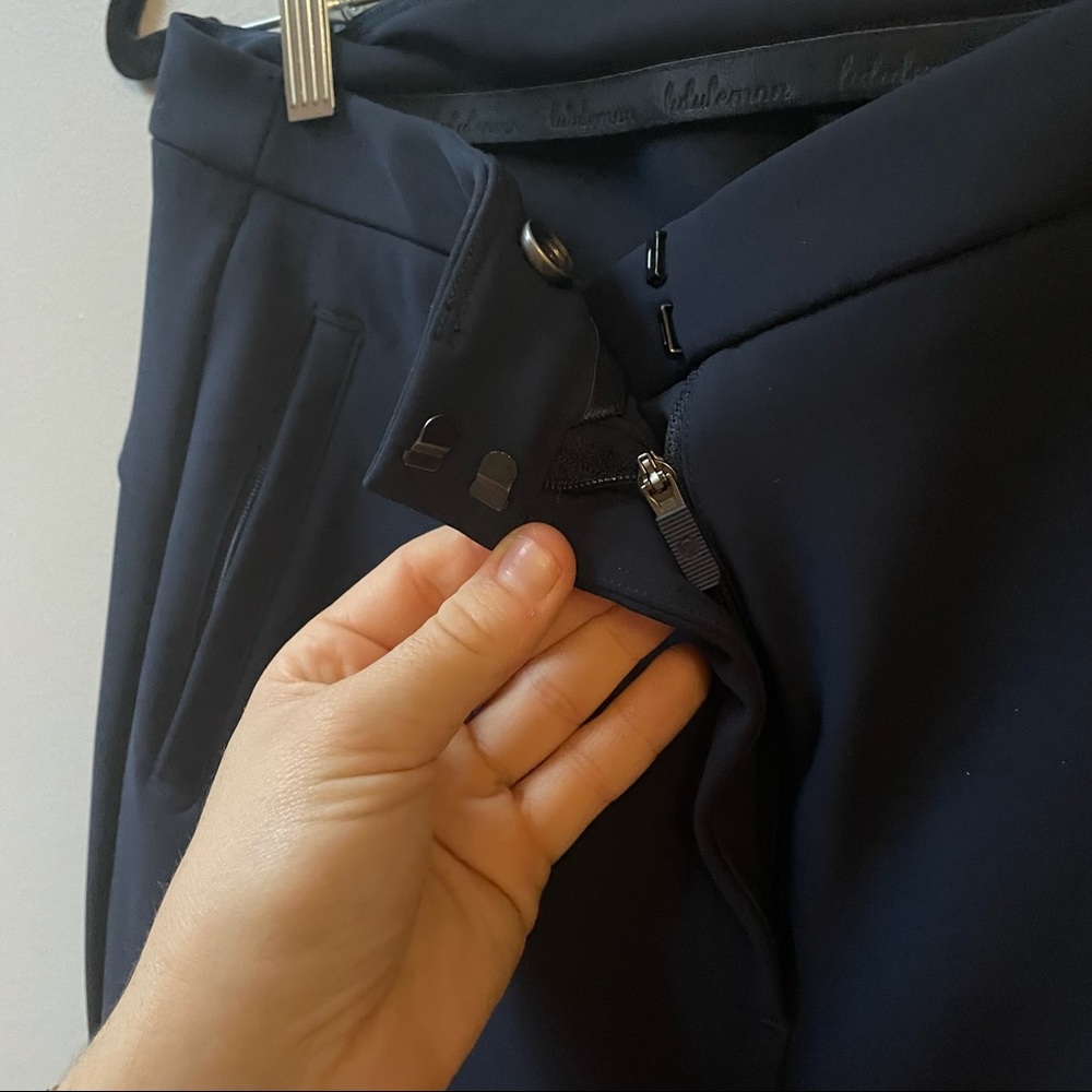 Blue Lululemon stretchy work pants!